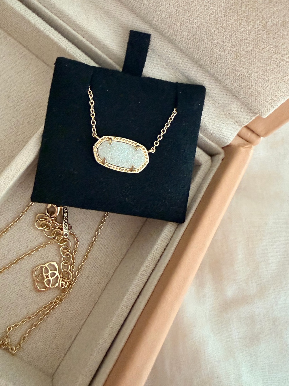 Kendra Scott iridescent drusy new pendant